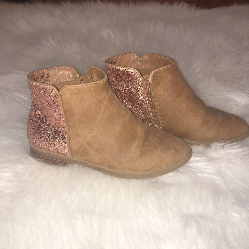 Cat and Jack boots